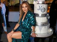 Jennifer Lopez w eleganckiej sukni świetowała 47. urodziny